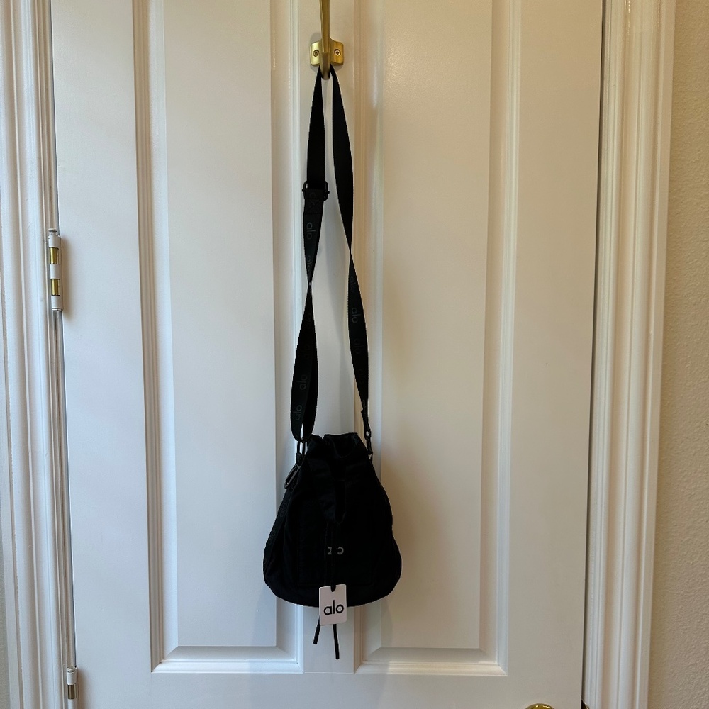 Alo Drawstring Bag NWT